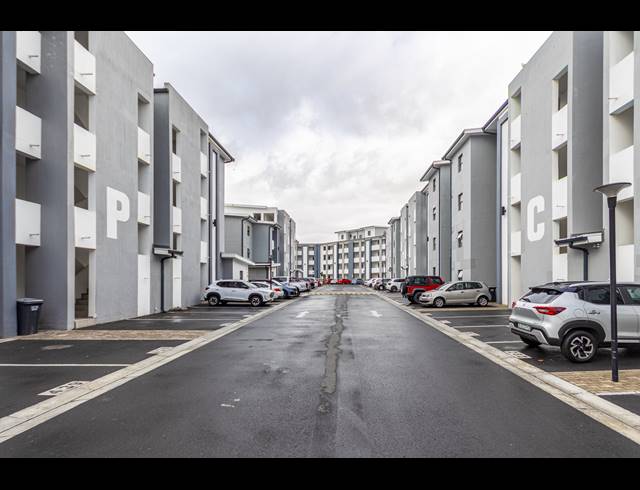 2 BEDROOM APARTMENT FOR SALE IN PARKLANDS